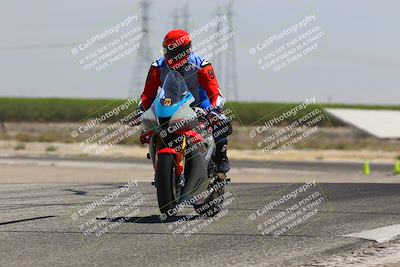 media/Aug-03-2025-TrackDaz (Sun) [[bf4a71acf9]]/A Group/12pm (Wheelie Bump)/